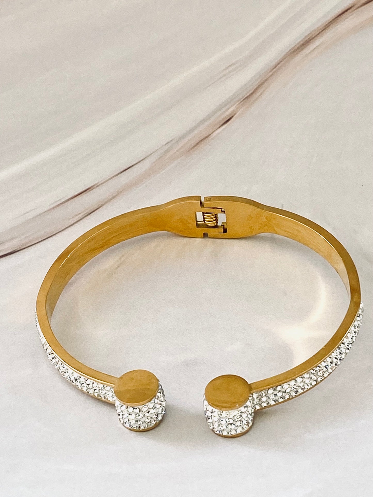 Glitter Zircon Gold Cuff Bangle