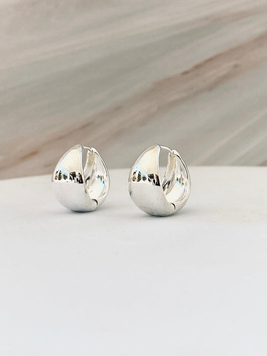 Inga Silver Minimalist Earrings