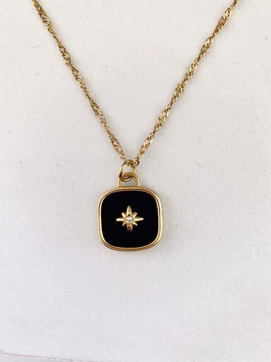 Black Shell Star Gold Necklace