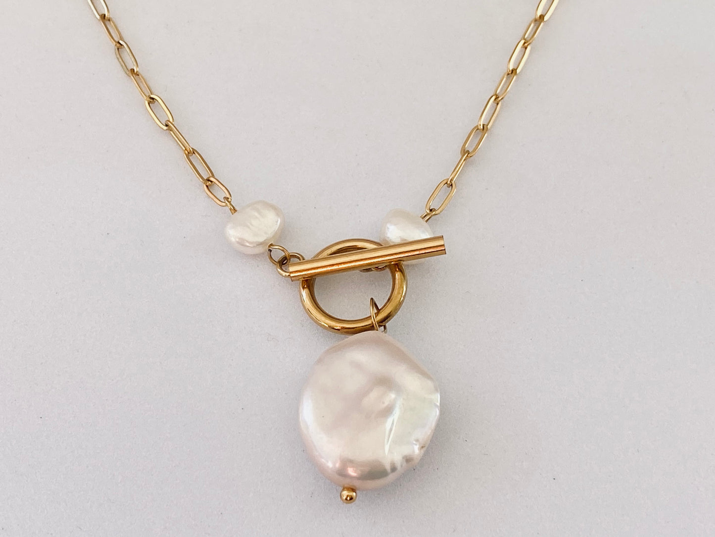 Pietra Pearl Necklace with O-T Clasp