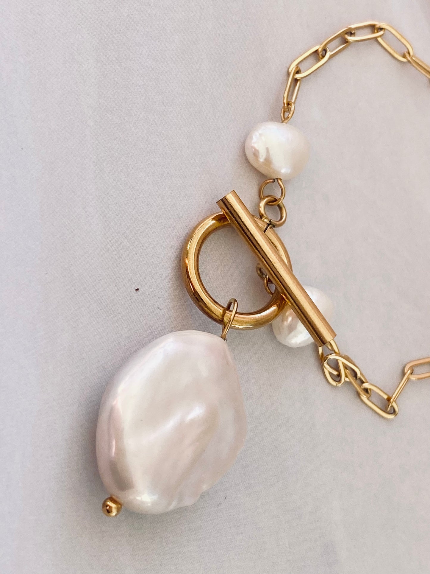 Pietra Pearl Necklace with O-T Clasp