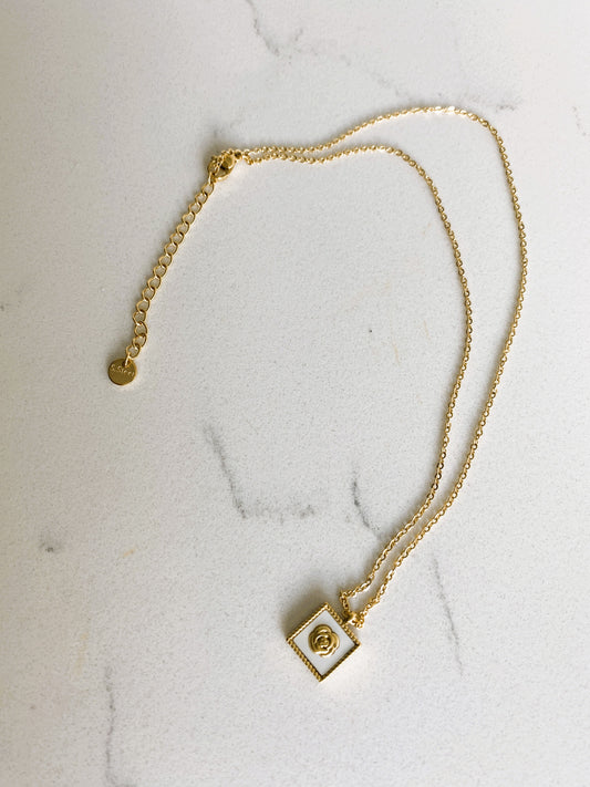 Sian Square Shell Necklace